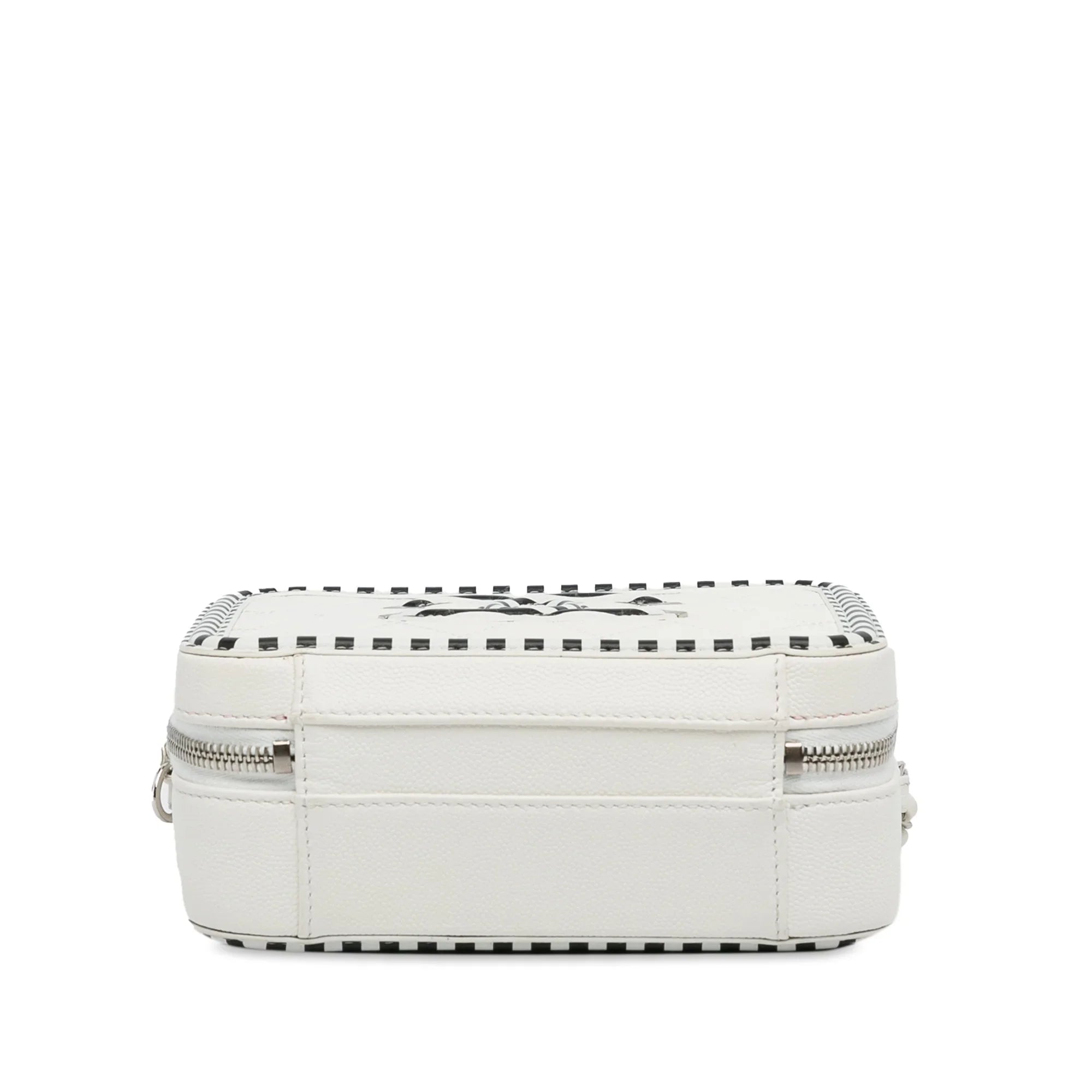 Filigree Leather (Like Pre-Owned Caviar Bag Authenticated CC White Unisex Small Chanel New) Vanity