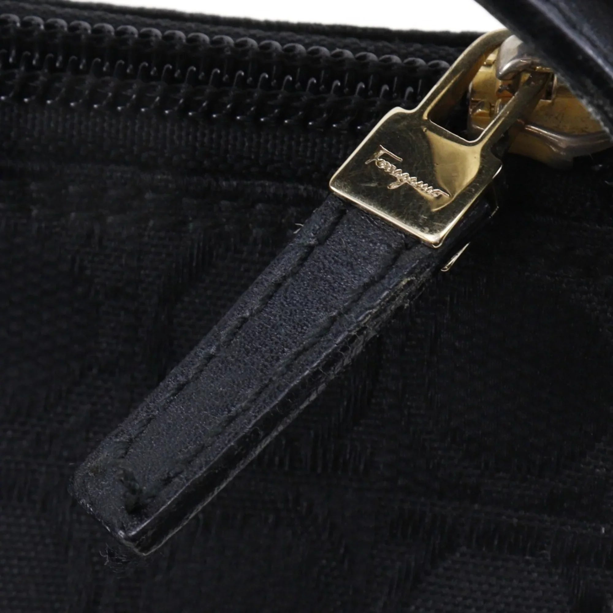 Canvas AB-21 Shoulder x Gancini 2779 Black One (Fair) Salvatore Leather Ferragamo Pre-Owned Bag Ladies