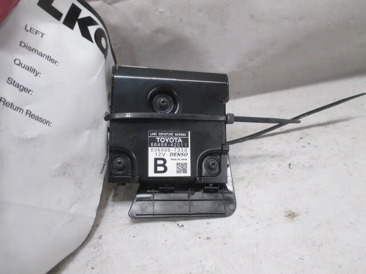 (Good) Mount Pre-Owned Windshield Camera Toyota Departure Rav4 Lane 2014 2015 OEM