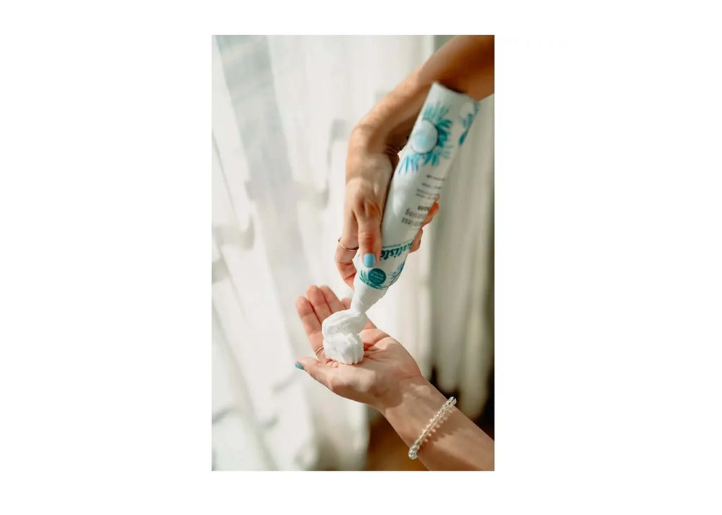 Cleansing Shine 3.6 + (Pack Milk, Waterless Coconut Batiste Foam Cleanse with OZ Of 6)
