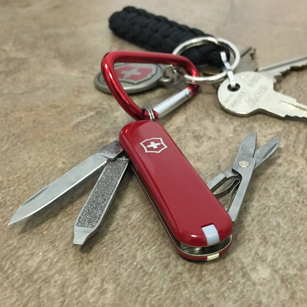 Knife, Red Classic Army Swiss SD Victorinox Pocket