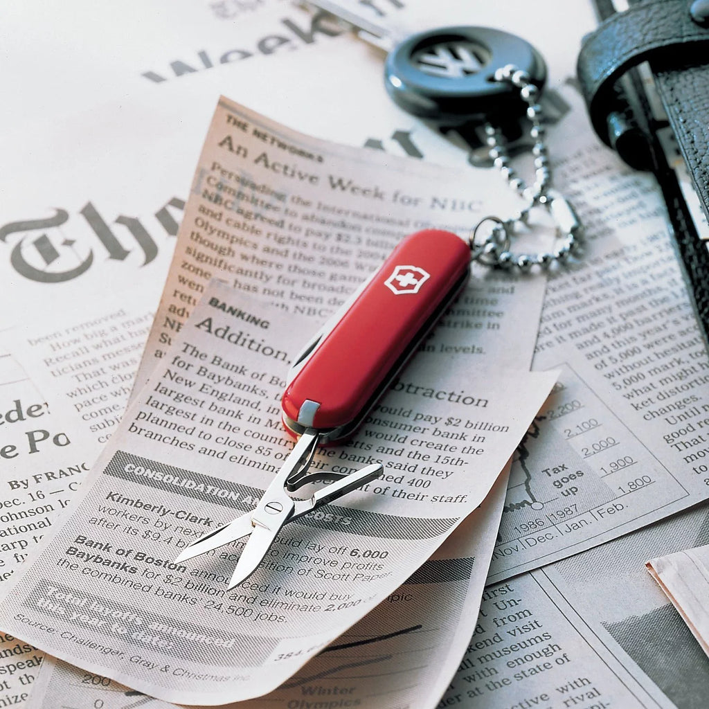 Knife, Red Classic Army Swiss SD Victorinox Pocket