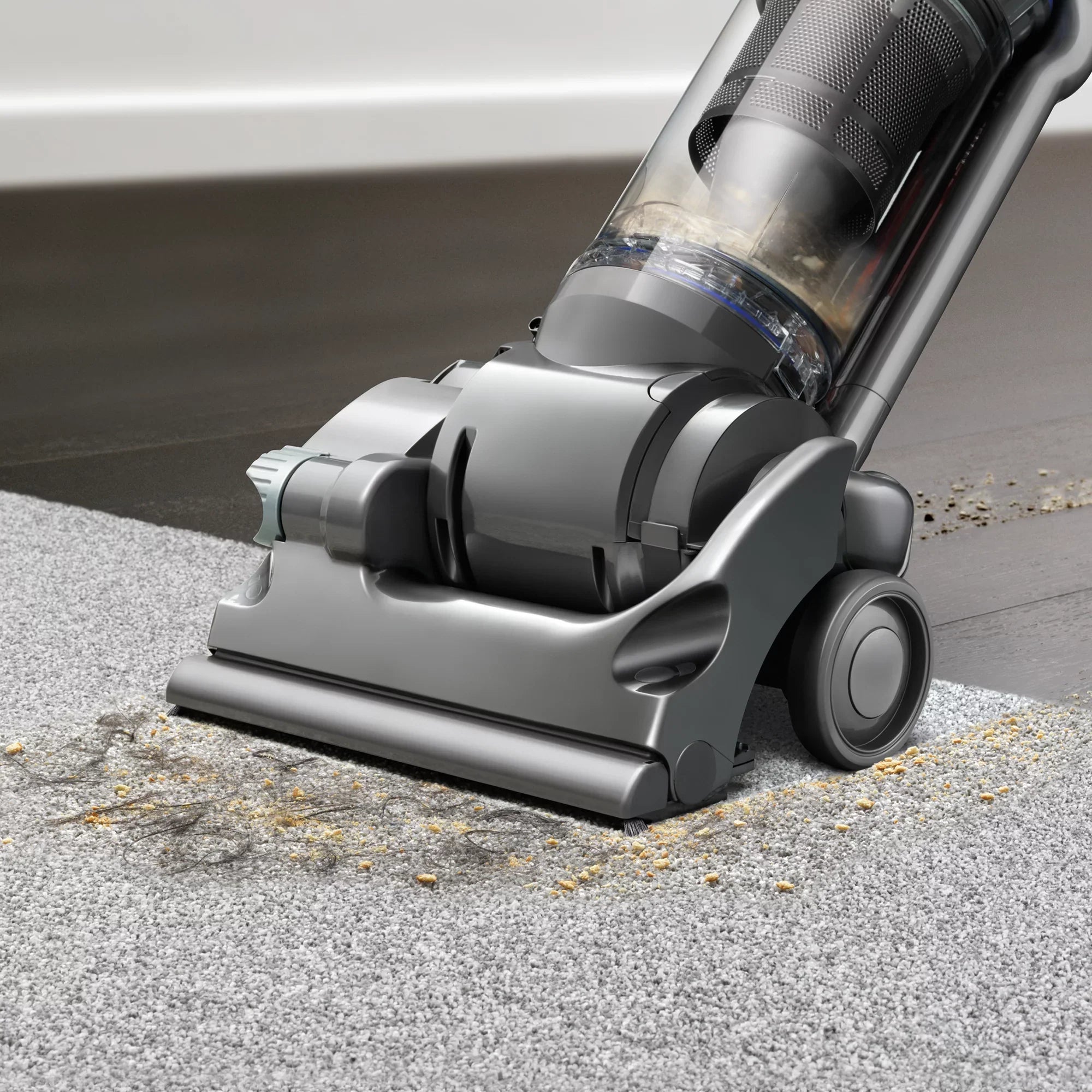 Vacuum, Bagless Upright DC33 Dyson Blue
