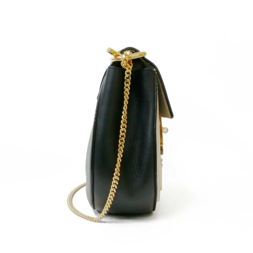 Chloé Beige,Black Leather Shoulder Pre-Owned (Fair) Bag