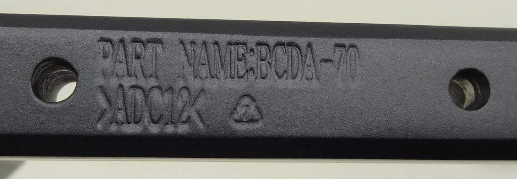 M75QXM-K03 1A317Y700-GB2-G Legs Vizio (BCDA-70) NEW