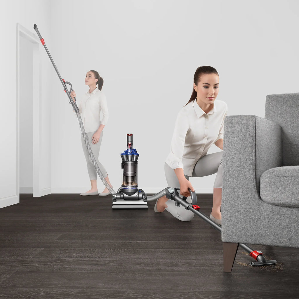 Vacuum, Bagless Upright DC33 Dyson Blue