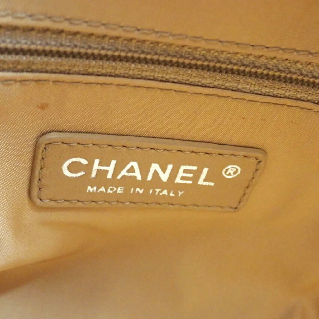 Biarritz (Fair) canvas Pre-Owned Chanel tote bag Paris coated hand CHANEL